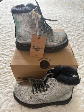 Dr. Martens Kids Metallic Silver Lace-Up Boots with Black Fuzzy Collar